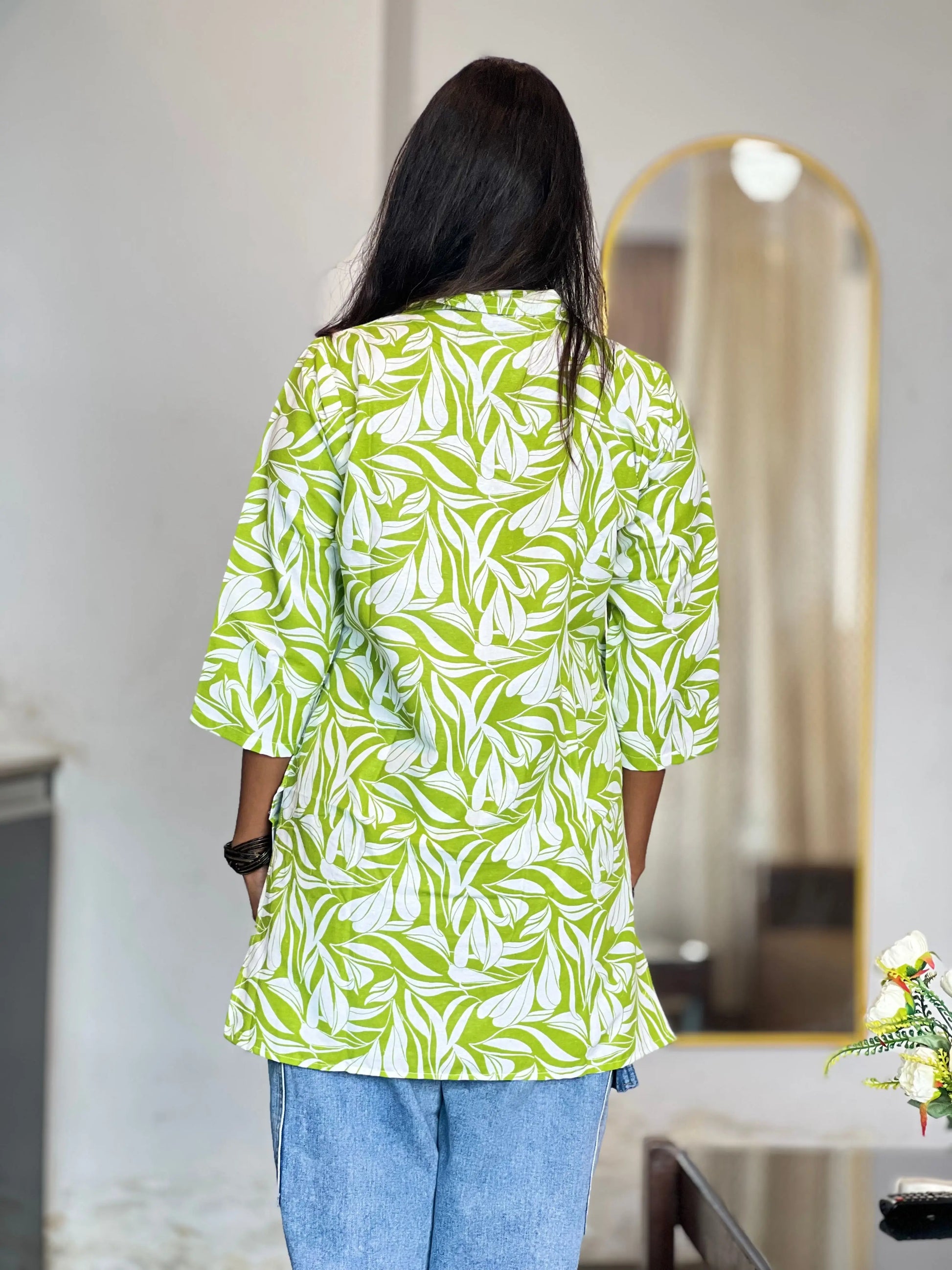 Kurti Wale Women's Green Leaf Print Cotton Kurti – Stylish 3/4 Sleeve Casual Wear Kurti Wale
