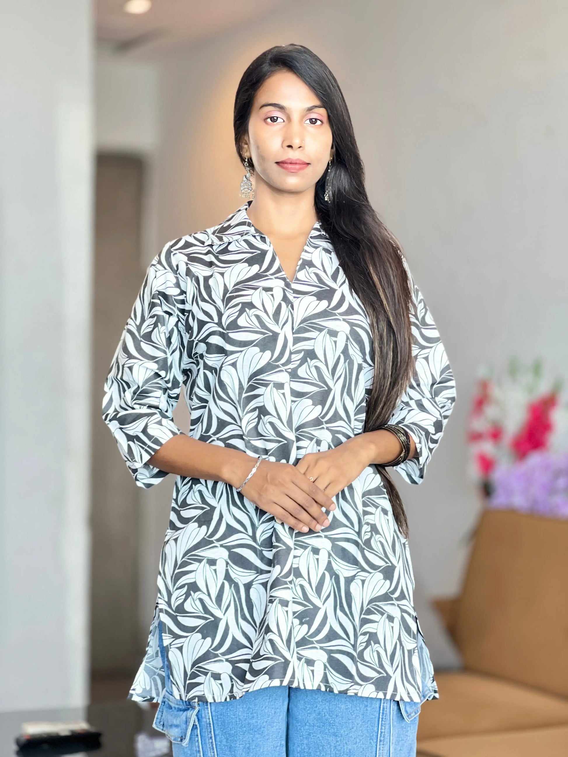 Elegant Grey & White Leaf Print Cotton Kurti for Women Kurti Wale